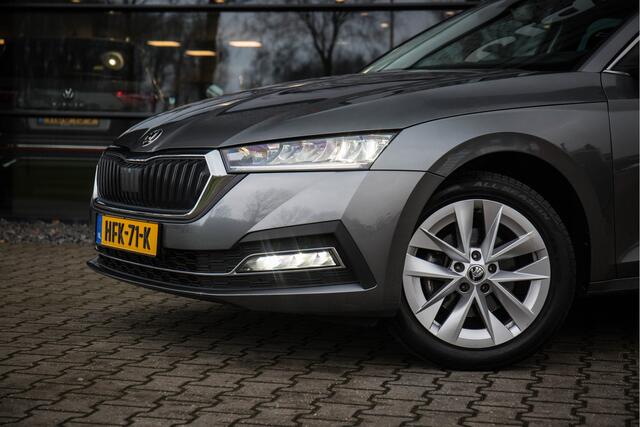 Skoda OCTAVIA Combi 1.5 e-TSI Business Edition , Adap. cruise, Carplay, Stuur/stoelverwarming,