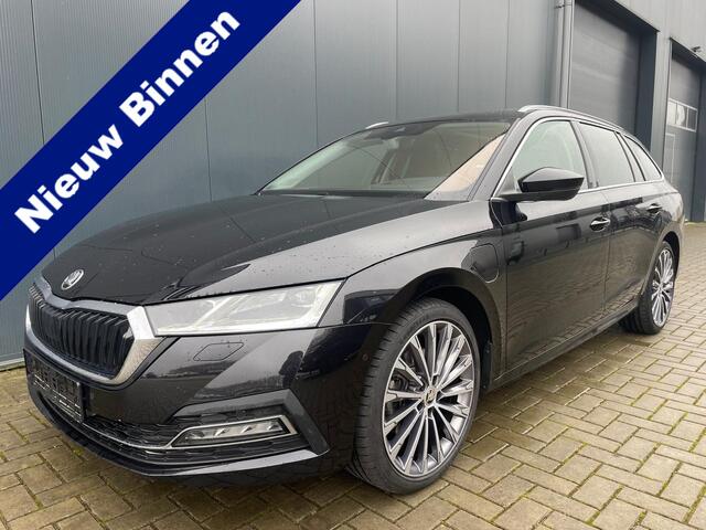 Skoda OCTAVIA Combi 1.4 TSI iV PHEV Business Edition Plus Bj 2020 Leer,Panodak,Schuifdak,Navi,19inch 204pk Dealer onderhouden 1e eigenaar