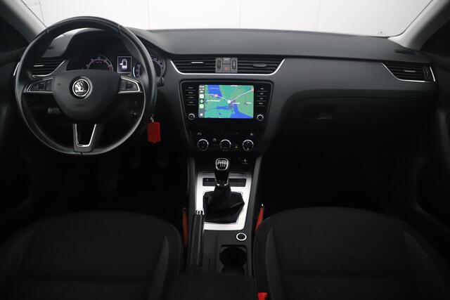 Skoda OCTAVIA Combi 1.0 TSI Business Edition 116PK Navigatie Camera Carplay Android Clima Adaptive Cruise 16 inch LMV
