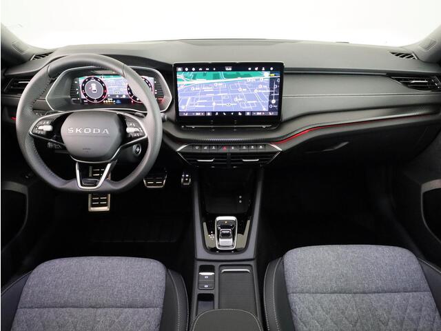 Skoda OCTAVIA Combi Sportline Business 1.5 TSI MHEV 150pk | 19 inch | Light & View | Blind Spot | Infotainment Plus