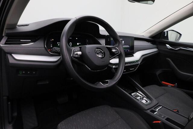 Skoda OCTAVIA Combi 1.4 TSI 204 pk DSG iV PHEV Business Edition | Panoramadak | Geheugenstoelen | Stoelverwarming | Parkeersensoren voor/achter