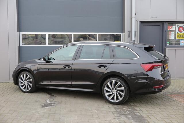 Skoda OCTAVIA Combi 1.4 TSI 204pk iV PHEV Sportline Business, Pano ,Camera, Keyless,Navigatie,LMV, Virtual cockpit,Canton soundsysteem,DAB+ radio , Carplay, etc Prijs rijklaar incl.garantie