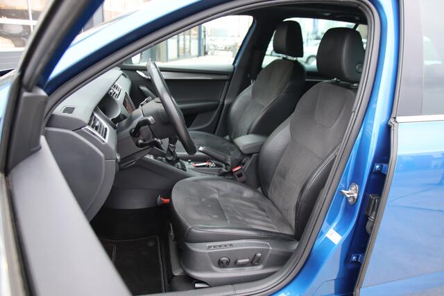 Skoda OCTAVIA Combi 1.5 TSI Business Ed. Plus FULL LED, Pano, Trekhaak, BOMVOL! Aanbieding!