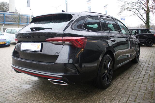 Skoda OCTAVIA 1.4 TSI RS iV PHEV Sportline | Massage | Leer/alcantrara | Head-up