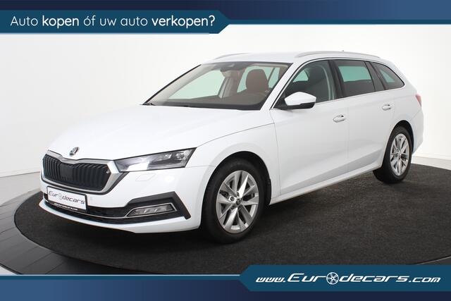 Skoda OCTAVIA Combi 1.0 TSI Style DSG*1ste Eigenaar*Navigatie*Stoelverwarming*Trekhaak