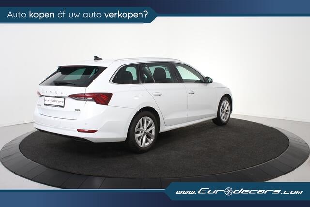 Skoda OCTAVIA Combi 1.0 TSI Style DSG*1ste Eigenaar*Navigatie*Stoelverwarming*Trekhaak