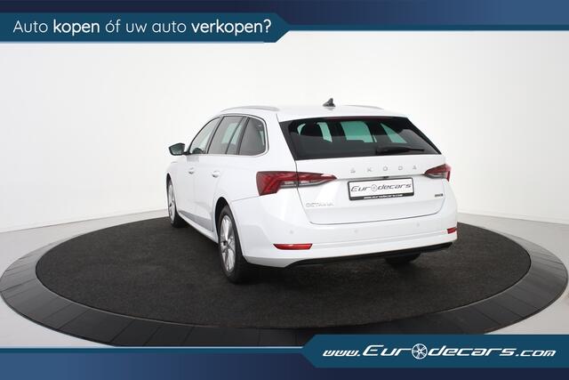Skoda OCTAVIA Combi 1.0 TSI Style DSG*1ste Eigenaar*Navigatie*Stoelverwarming*Trekhaak