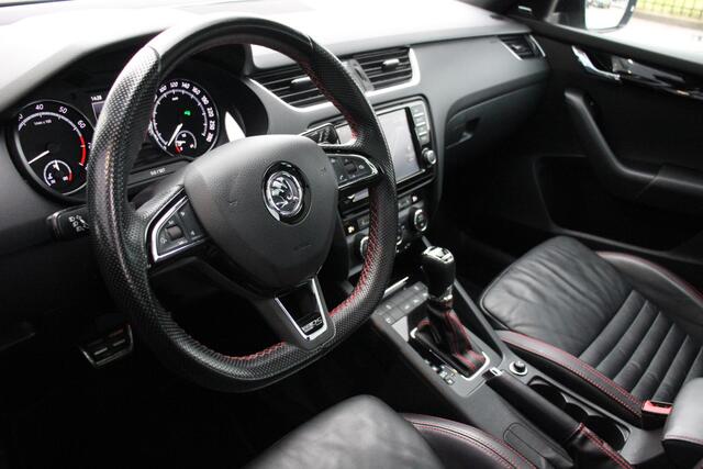 Skoda OCTAVIA Combi 2.0 TSI RS 230 | Pano. | Leder | Canton | ACC |