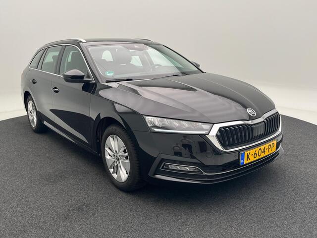 Skoda OCTAVIA Combi 1.0 e-TSi 110 Pk Automaat Business Edition | Climate Control | Navigatie | Camera | LED | Trekhaak | 99.047 Km!!