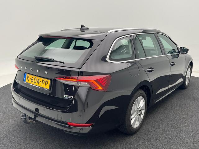 Skoda OCTAVIA Combi 1.0 e-TSi 110 Pk Automaat Business Edition | Climate Control | Navigatie | Camera | LED | Trekhaak | 99.047 Km!!