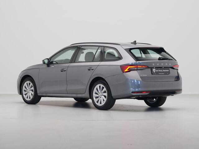 Skoda OCTAVIA Combi 1.5 TSI e-TEC MHEV 115 7DSG First Edition | Achteruitrijcamera | Chromen grille | Climatronic, elektronische airconditioning met twee zones