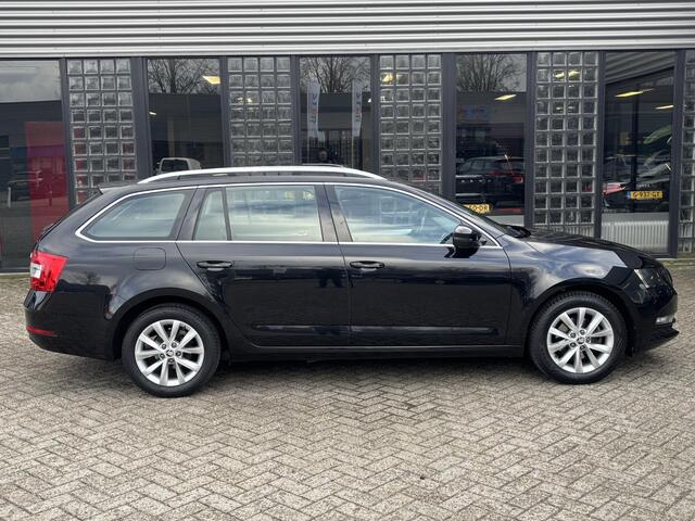 Skoda OCTAVIA Combi 1.0 TSI Greentech Ambition Carplay Trekhaak Navigatie Cruise Control LM