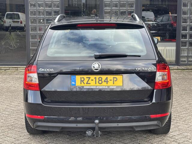 Skoda OCTAVIA Combi 1.0 TSI Greentech Ambition Carplay Trekhaak Navigatie Cruise Control LM