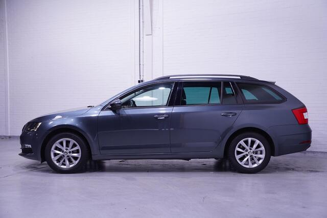 Skoda OCTAVIA Combi 1.0 TSI 116 pk Ambition Navi, Trekhaak Clima Navi Cruise Trekhaak Privacyglas Apple Carplay PDC 1e Eigenaar NAP