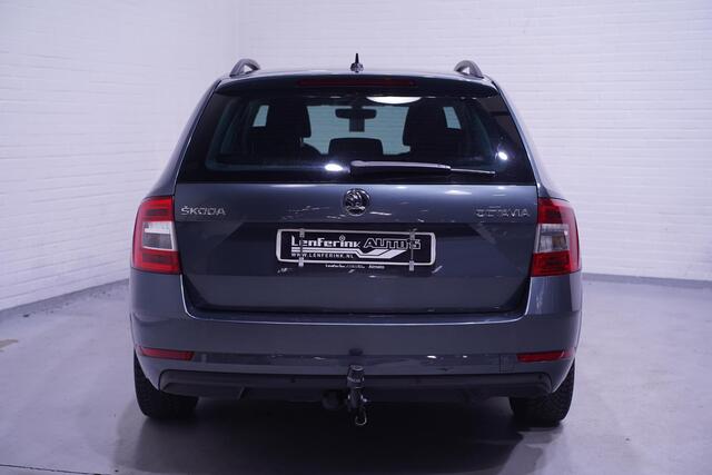 Skoda OCTAVIA Combi 1.0 TSI 116 pk Ambition Navi, Trekhaak Clima Navi Cruise Trekhaak Privacyglas Apple Carplay PDC 1e Eigenaar NAP