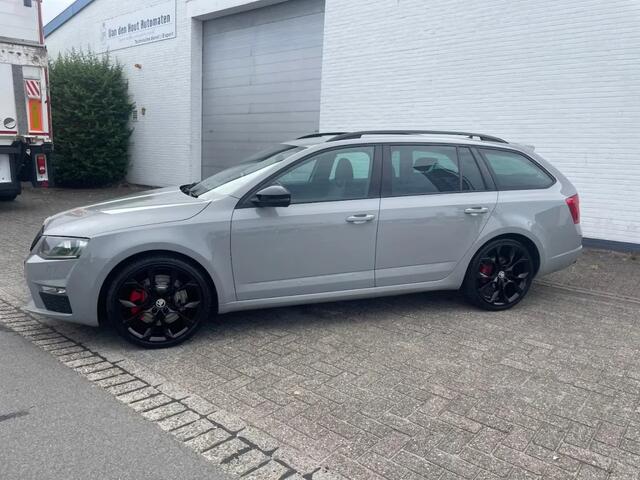 Skoda OCTAVIA 2.0 TSI RS 230