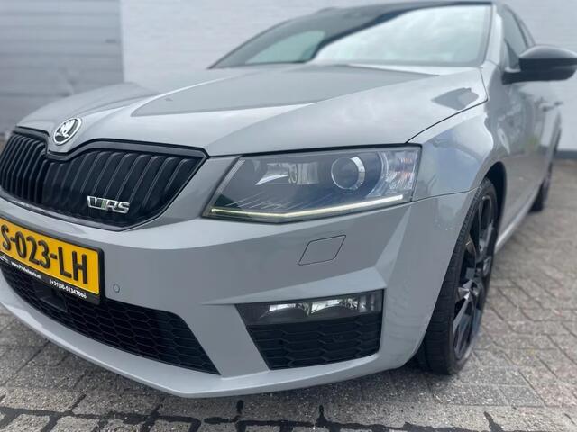 Skoda OCTAVIA 2.0 TSI RS 230