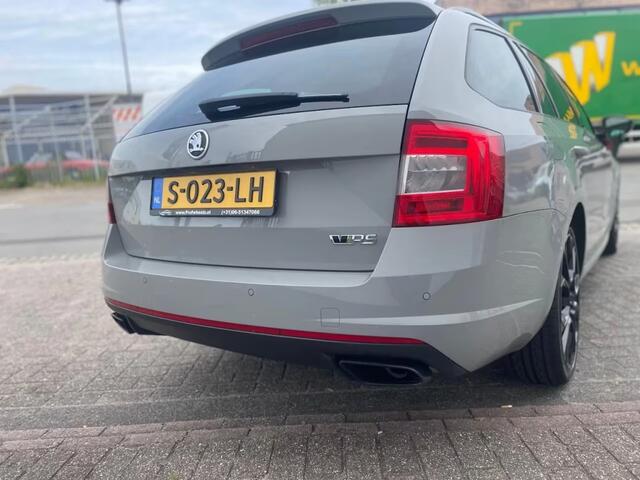 Skoda OCTAVIA 2.0 TSI RS 230