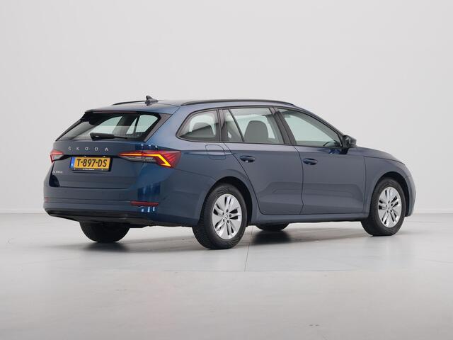 Skoda OCTAVIA Combi 1.0 TSI 111pk Business Edition Carplay Trekhaak Navigatie Digital Cockpit Acc Pdc