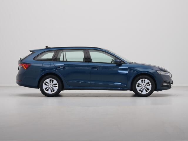 Skoda OCTAVIA Combi 1.0 TSI 111pk Business Edition Carplay Trekhaak Navigatie Digital Cockpit Acc Pdc