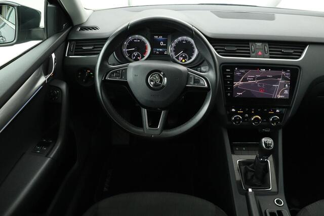 Skoda OCTAVIA 1.0 TSI Style | Trekhaak | Stoelverwarming | Carplay | Full LED | Canton Sound | Navigatie | Park Assist | Keyless | Cruise control