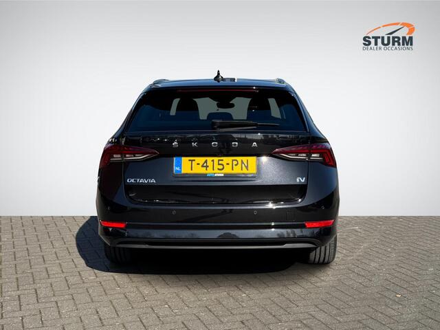 Skoda OCTAVIA Combi 1.4 TSI iV PHEV Business Edition Plus | Ergo Comfortstoelen | Vol-Leder | Head-Up Display | Camera | Digitaal Dashboard | Rijklaarprijs!