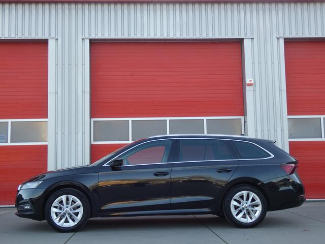 Skoda OCTAVIA Combi 1.0 TSI Business Edition/ lage km/ zeer mooi!