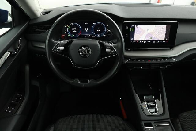 Skoda OCTAVIA 1.4 TSI iV Business Edition | Trekhaak | Stoelverwarming | Carplay | Full LED | PDC | Navigatie | Climate control | Cruise control | PHEV