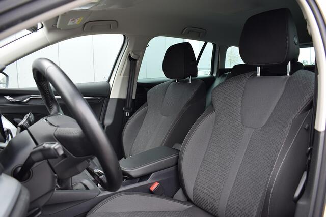 Skoda OCTAVIA Combi 1.5 TSI First Edition | 150 PK | CarPlay | Virtual | Stoelverw.