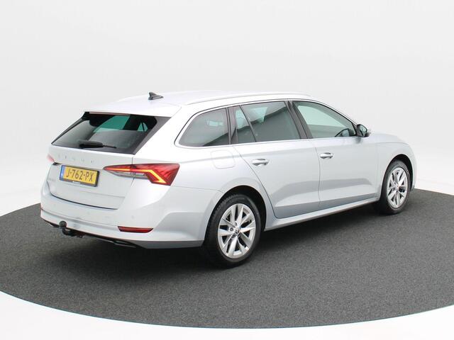 Skoda OCTAVIA Combi 1.0 TSi 110 Pk Business Edition | Navigatie | Trekhaak | Privacy Glass | Elektrische Achterklep | 17 Inch