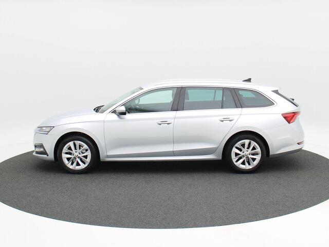 Skoda OCTAVIA Combi 1.0 TSi 110 Pk Business Edition | Navigatie | Trekhaak | Privacy Glass | Elektrische Achterklep | 17 Inch