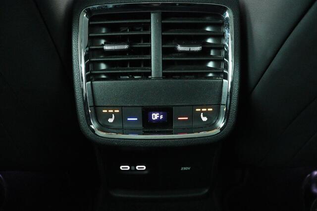 Skoda OCTAVIA 1.4 TSI iV PHEV Style | Head-Up | Stoelventilatie | Leder | Camera | Verwarmde achterbank | Carplay | Adaptive cruise | Full LED | Sfeerverlichting | Canton Sound