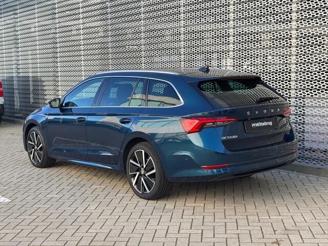 Skoda OCTAVIA Combi 1.4 TSI PHEV 204pk DSG iV Style / Panoramadak / Memory Seats Voorstoelen / Head Up Display / LED / Stuur & Stoelverwarming Voor & Achter / 18" LMV