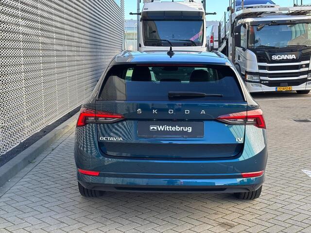 Skoda OCTAVIA Combi 1.4 TSI PHEV 204pk DSG iV Style / Panoramadak / Memory Seats Voorstoelen / Head Up Display / LED / Stuur & Stoelverwarming Voor & Achter / 18" LMV