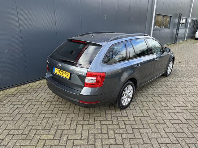 Skoda OCTAVIA Combi 1.0 TSI Greentech Business Edition | Navigatie | PDC V+A | Cruise