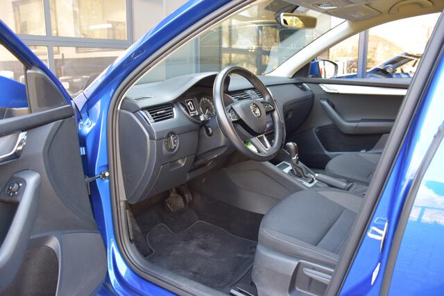 Skoda OCTAVIA Combi 1.5 TSI 150PK Greentech Business Edition DSG Automaat | Org. NL | BOVAG Garantie | Trekhaak | Apple Carplay/ Android Auto | Cruise&Climate Control | Navigatie |