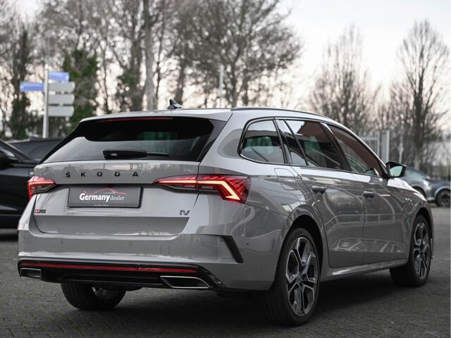 Skoda OCTAVIA Combi 1.4TSI RS iV 245pk PHEV Business Pano ACC Canton HUD 18-Inch Zetels-Memo Camera VOL!
