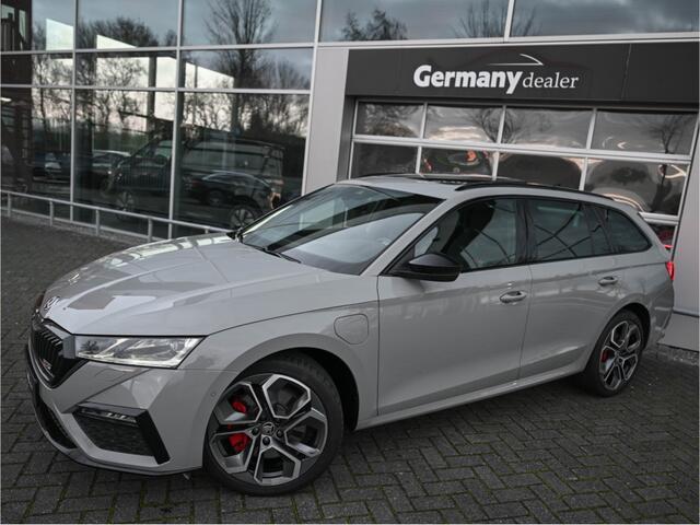 Skoda OCTAVIA Combi 1.4TSI RS iV 245pk PHEV Business Pano ACC Canton HUD 18-Inch Zetels-Memo Camera VOL!