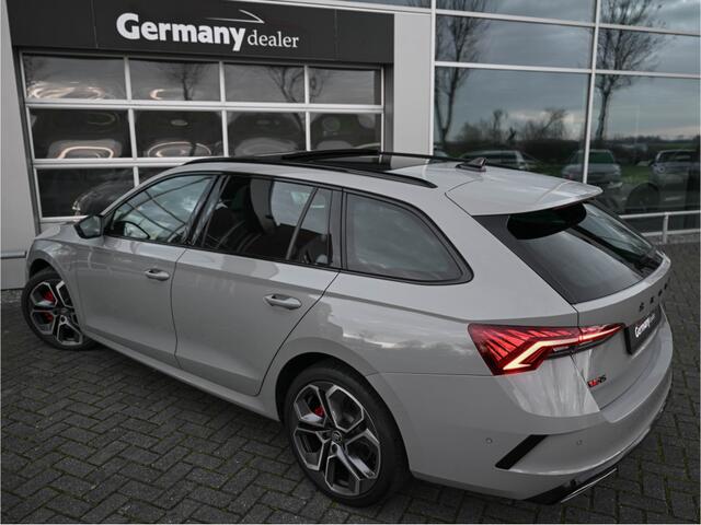 Skoda OCTAVIA Combi 1.4TSI RS iV 245pk PHEV Business Pano ACC Canton HUD 18-Inch Zetels-Memo Camera VOL!