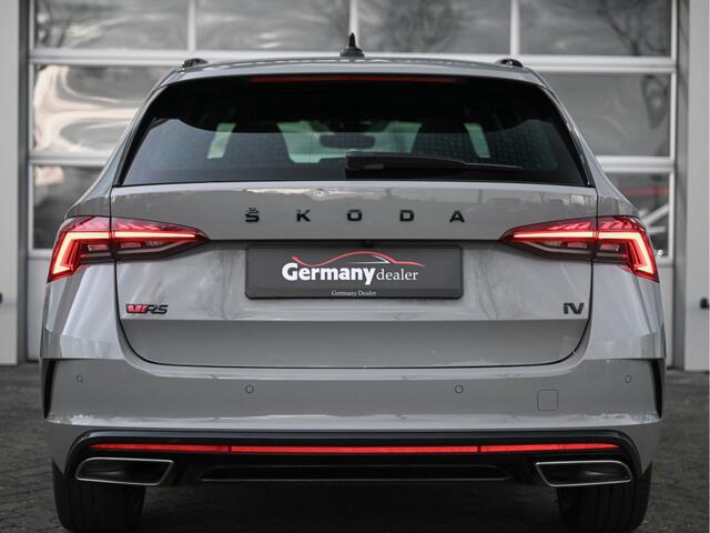 Skoda OCTAVIA Combi 1.4TSI RS iV 245pk PHEV Business Pano ACC Canton HUD 18-Inch Zetels-Memo Camera VOL!