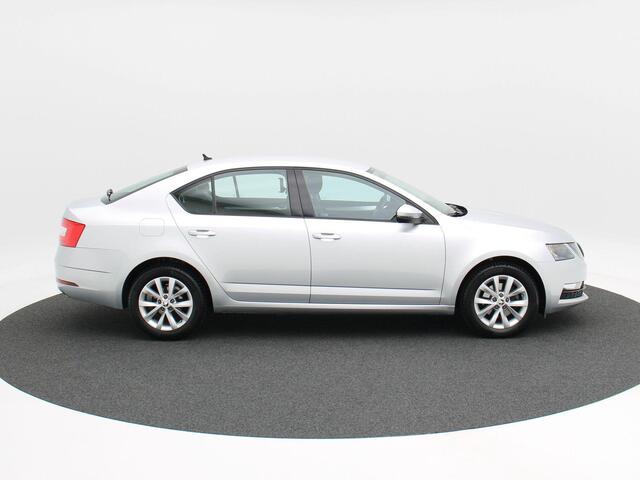 Skoda OCTAVIA 1.0 TSi 115 Pk Automaat Ambition Business | Navigatie | Climate Control | Trekhaak | 71.680KM!!
