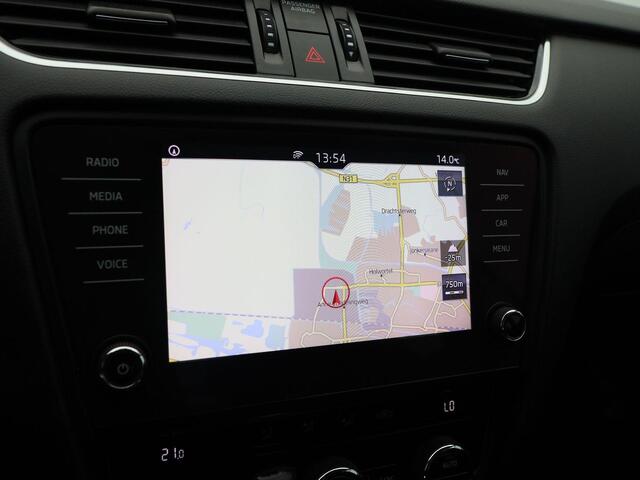 Skoda OCTAVIA 1.0 TSi 115 Pk Automaat Ambition Business | Navigatie | Climate Control | Trekhaak | 71.680KM!!