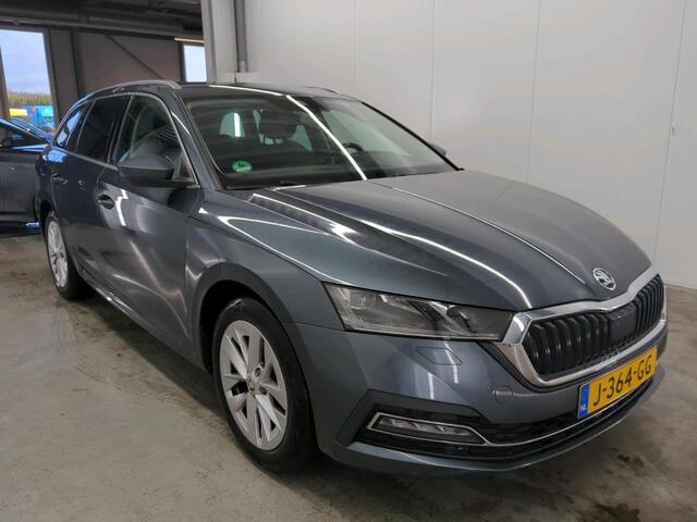 Skoda OCTAVIA Combi 1.5 TSI First Edition NIEUWE MODEL 1e eigenaar