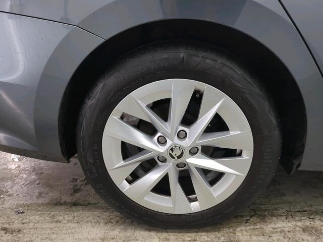 Skoda OCTAVIA Combi 1.5 TSI First Edition NIEUWE MODEL 1e eigenaar