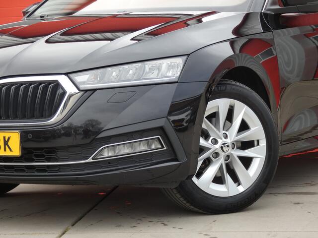 Skoda OCTAVIA Combi 1.0 e-TSI Business Edition Plus/ automaat/ zeer mooi!