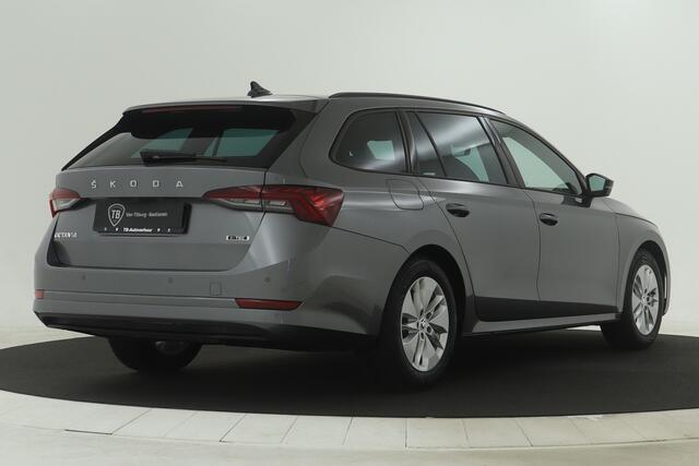 Skoda OCTAVIA Combi 1.0 e-TSI 110pk DSG Ambition Navigatie Pdc Clima Lm Velgen