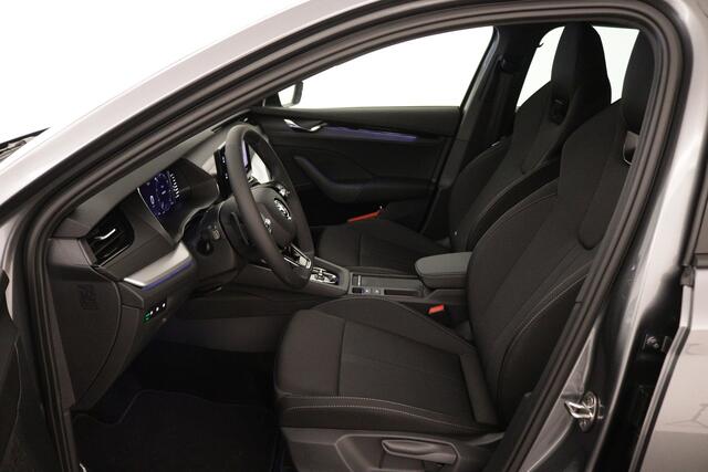 Skoda OCTAVIA Combi 1.0 e-TSI 110pk DSG Ambition Navigatie Pdc Clima Lm Velgen
