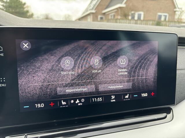 Skoda OCTAVIA Combi 1.5 e-TSI Automaat Business Edition Full LED / Carplay / Stoelverwarming