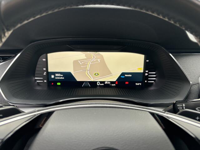 Skoda OCTAVIA Combi 1.5 e-TSI Automaat Business Edition Full LED / Carplay / Stoelverwarming