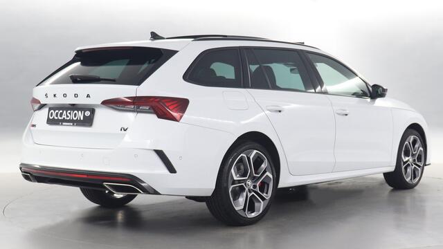 Skoda OCTAVIA Combi 1.4 TSI iV RS 245pk PHEV Business / Panoramadak / Memory / Adaptive Cruise